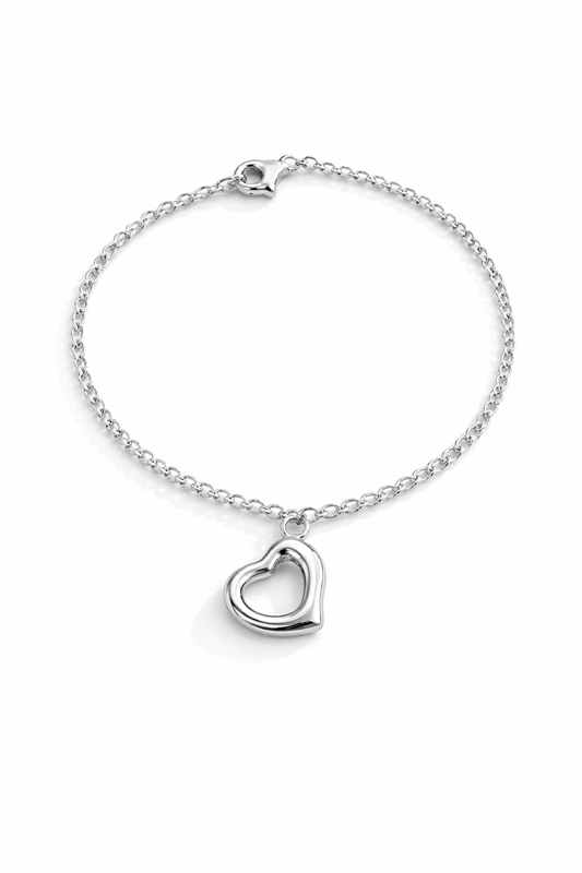 Silver Heart Charm Bracelet – Minimalist Elegant Chain Jewelry