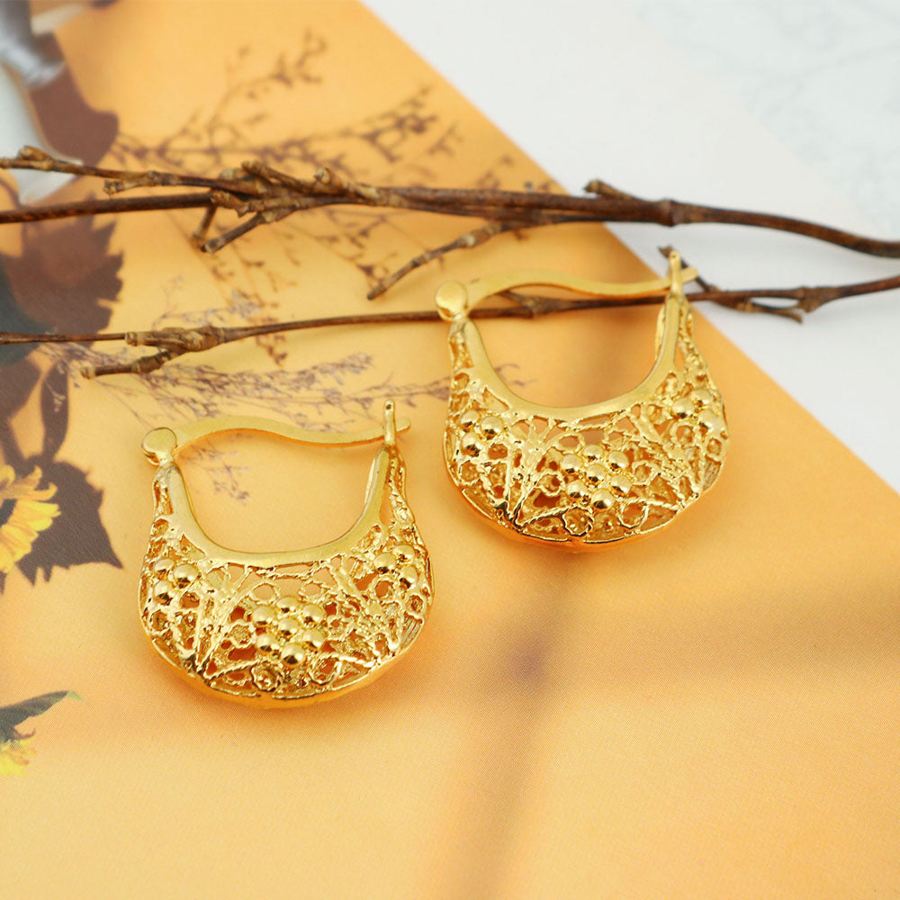 14K Gold Cute Filigree Hoop Earring