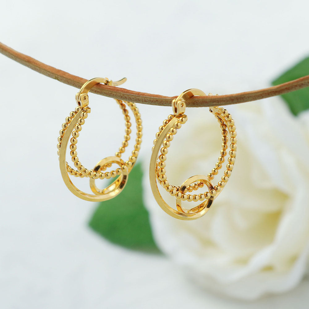 18K Gold Hollow Patterned Earrings