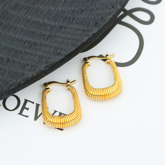 14K Gold Cute Wavy Pattern Hoop Earring