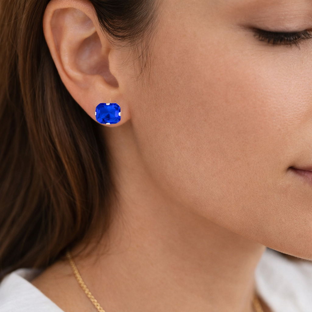 Cute 925 Sterling Silver Ascher-Cut CZ Studs Earrings