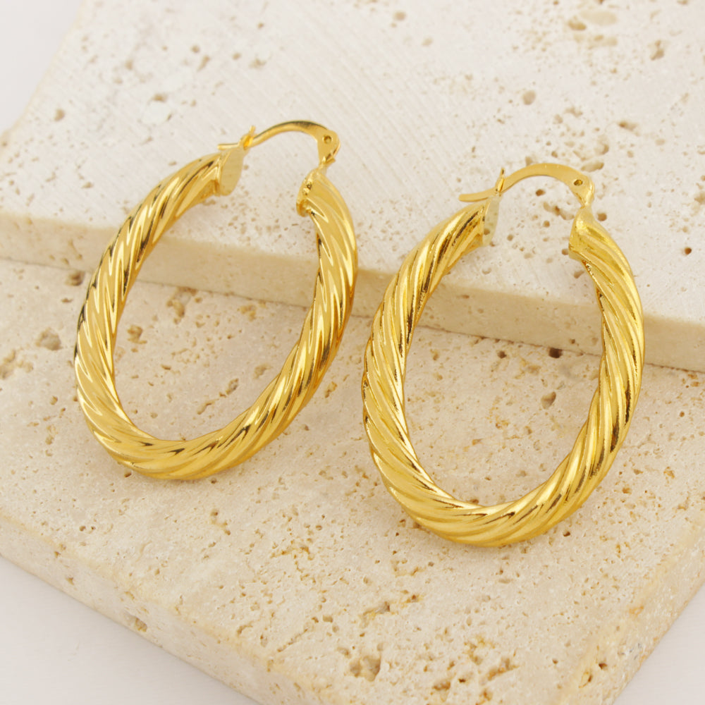 14k Gold Classic Oval Bamboo Hoop Earrings