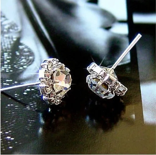 18k White Gold flower Stud Earrings