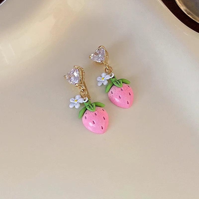 14K-Gold Cute Strawberry Hanging Earring