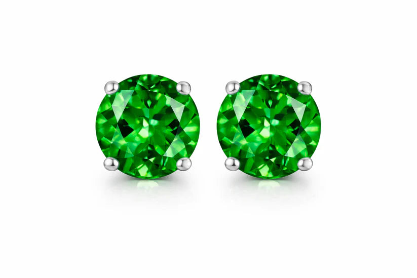 Oval Emerald Stud Earrings in 925 Sterling Silver 5x7mm
