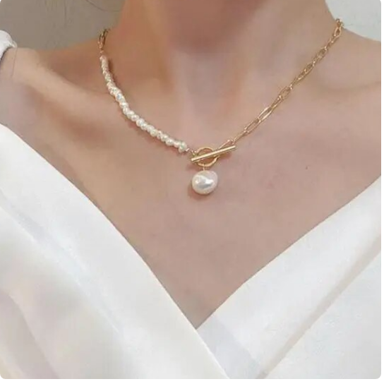 18k Gold Paperclip Freshwater Pearl Necklace